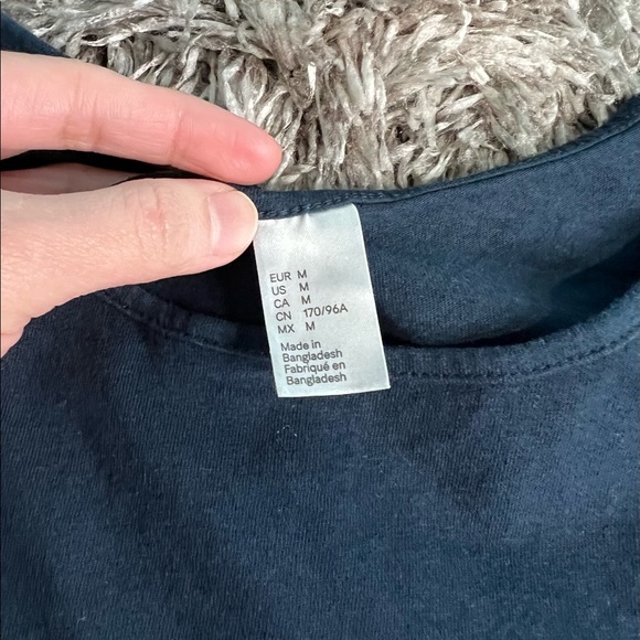 H&M CROPPED VEST TOP 1974 - Picture 3 of 3